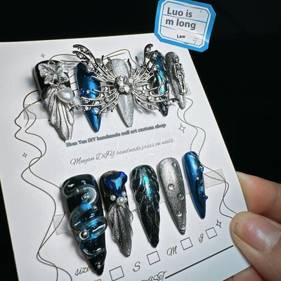 Three-dimensional Loica Luxury Dark Non-mainstream Style Hot Girl Nail Beauty Rhinestone Wear Armor